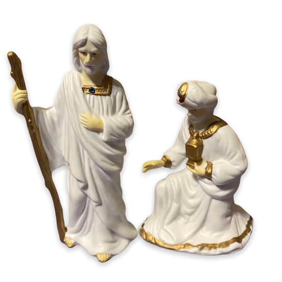 Nativity Scene 10 Piece Set White Gold Accents Figurines Christmas Bisque - Picture 5 of 11